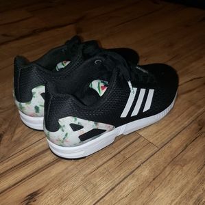 Adidas Tennis Shoes